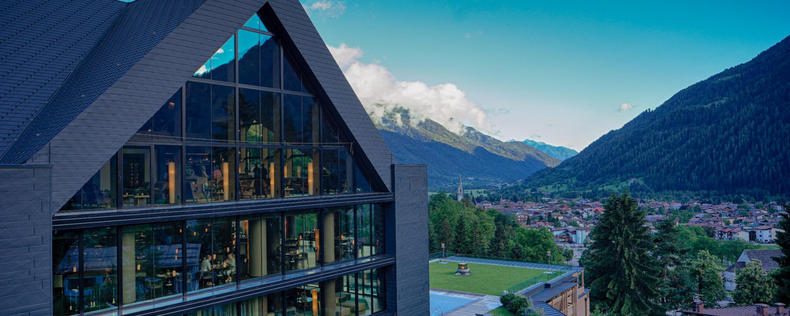 Großartige Kulisse - Lefay Resort & SPA Dolomiti